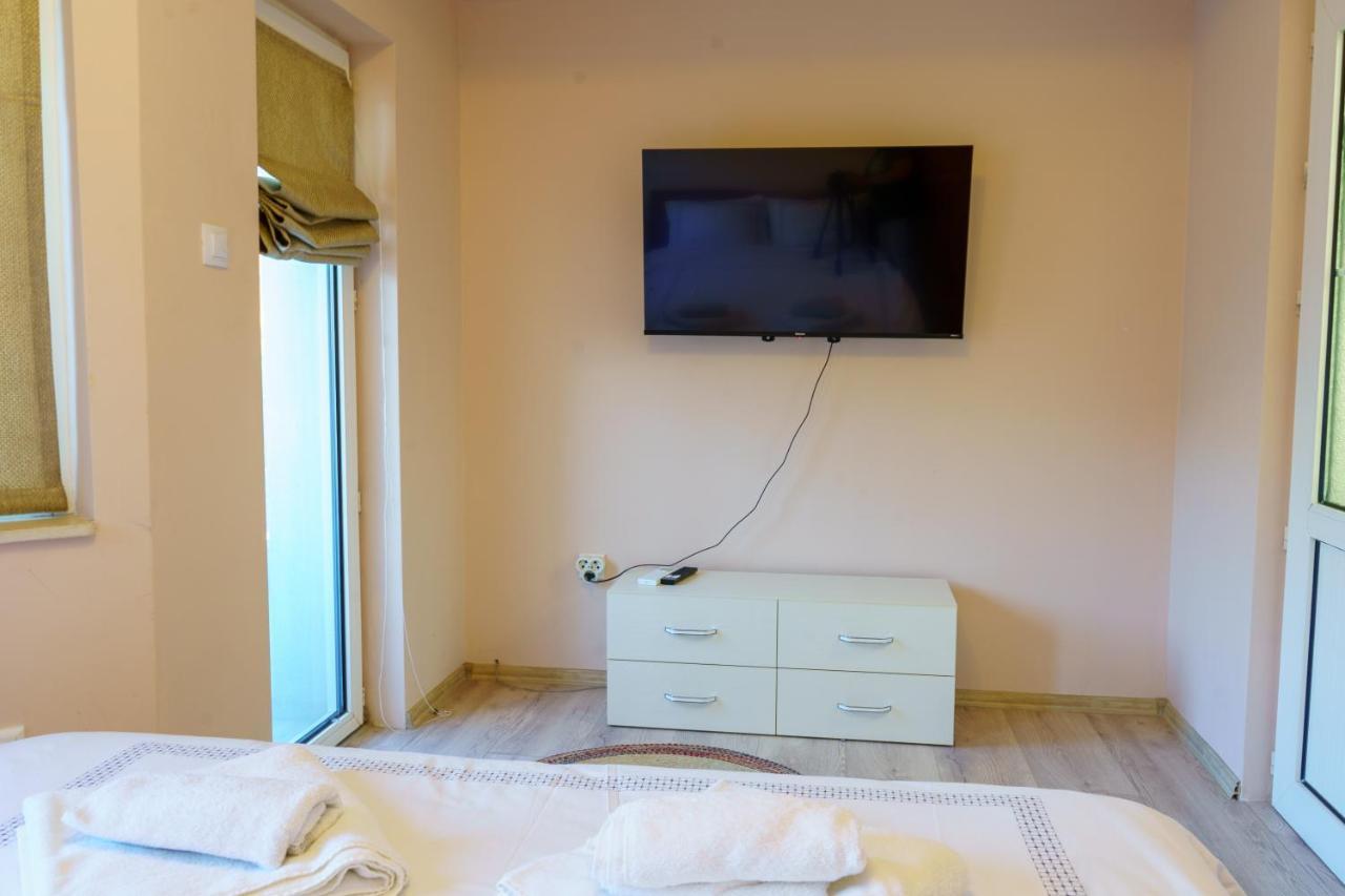 Centrally Located Apartment In Варна Екстер'єр фото