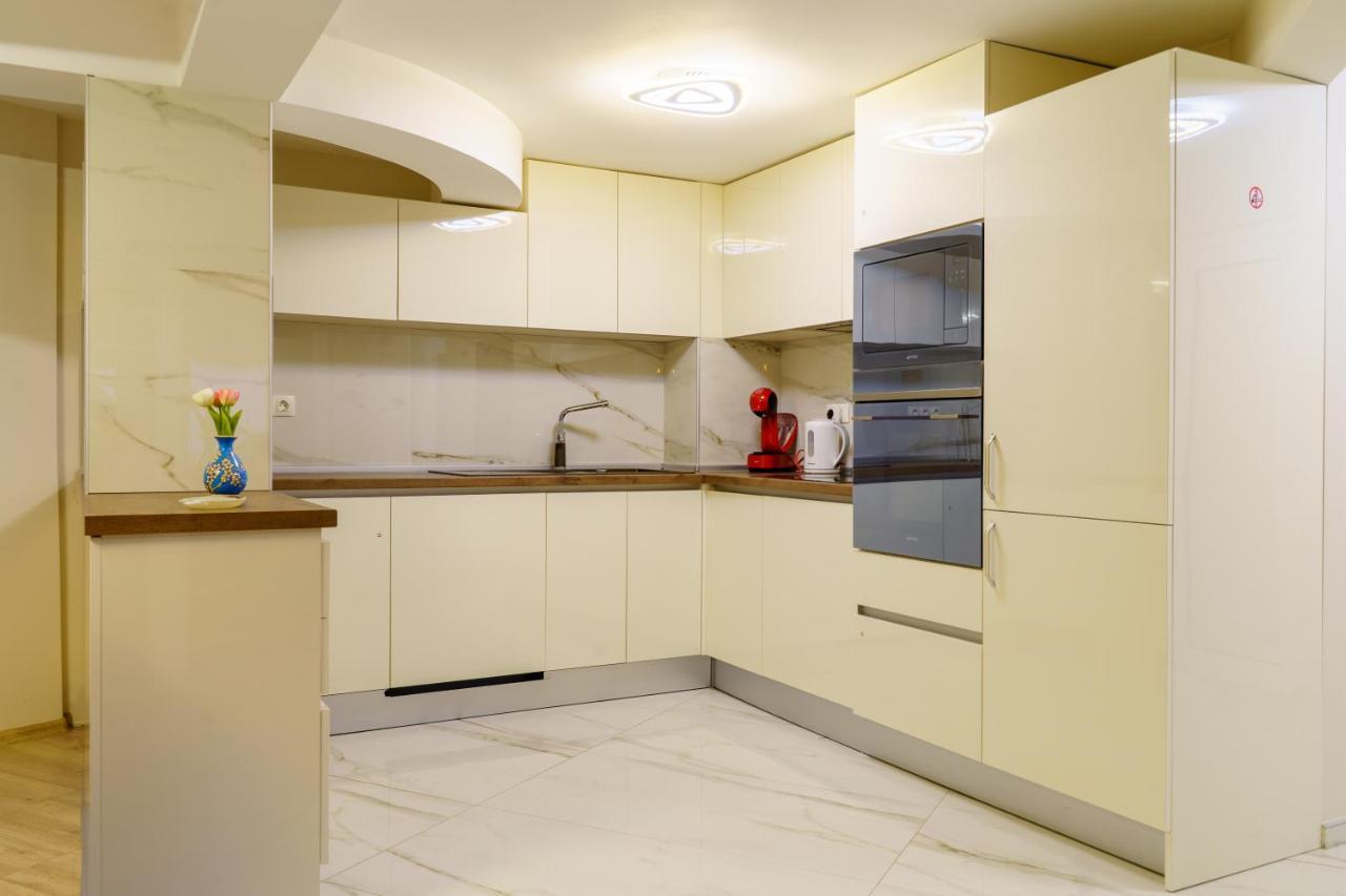 Centrally Located Apartment In Варна Екстер'єр фото
